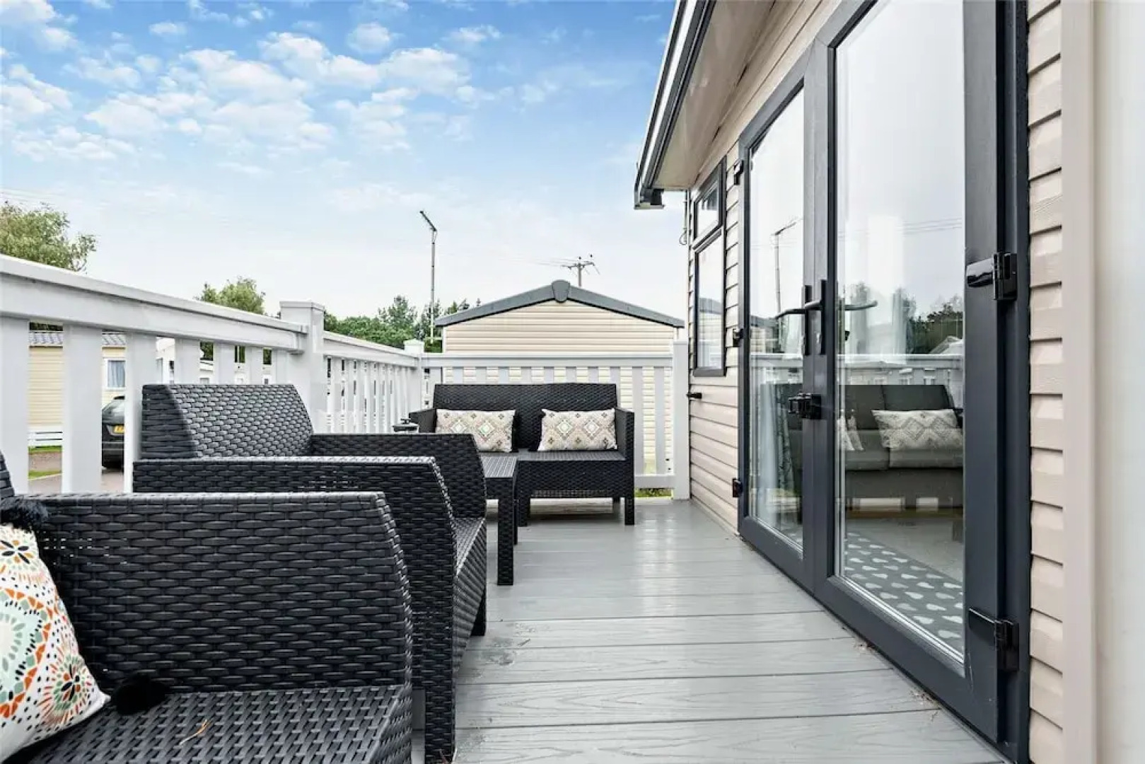 2 Bed 6 Berth Lodge in Shorefield Oakdene Dorset
