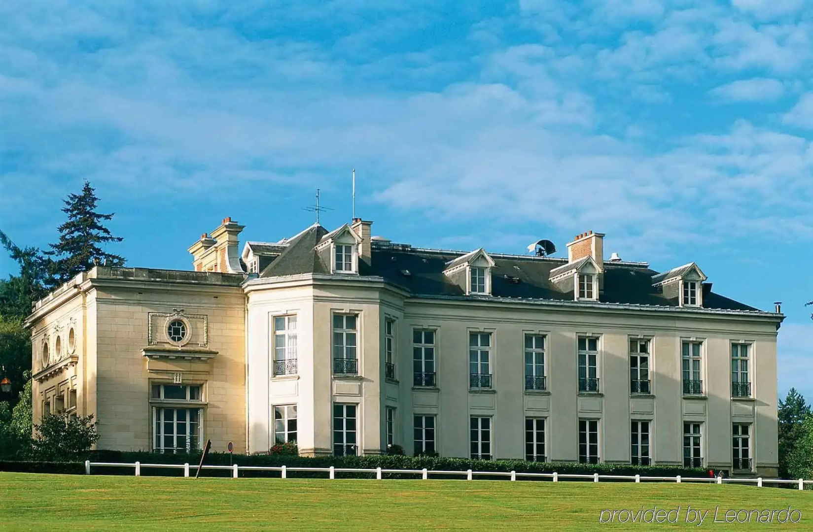 Demeures de campagne Domaine de Maffliers – Novotel