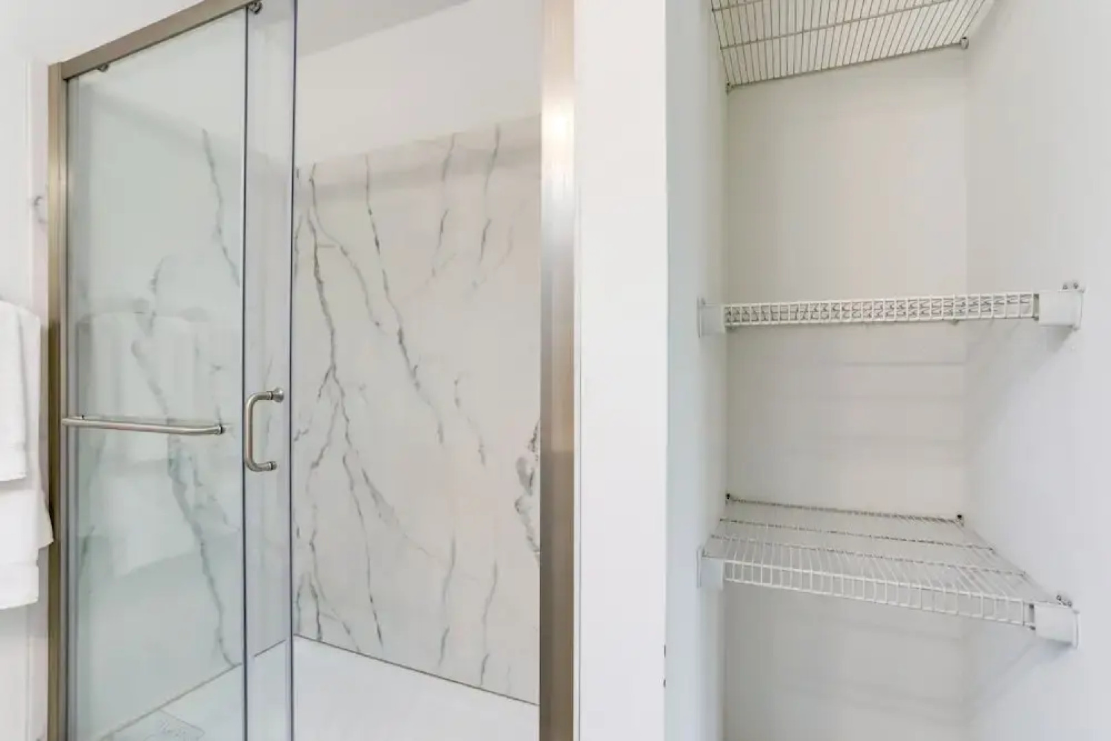 Beautiful Kenmore Retreat Near Marina & Beach!