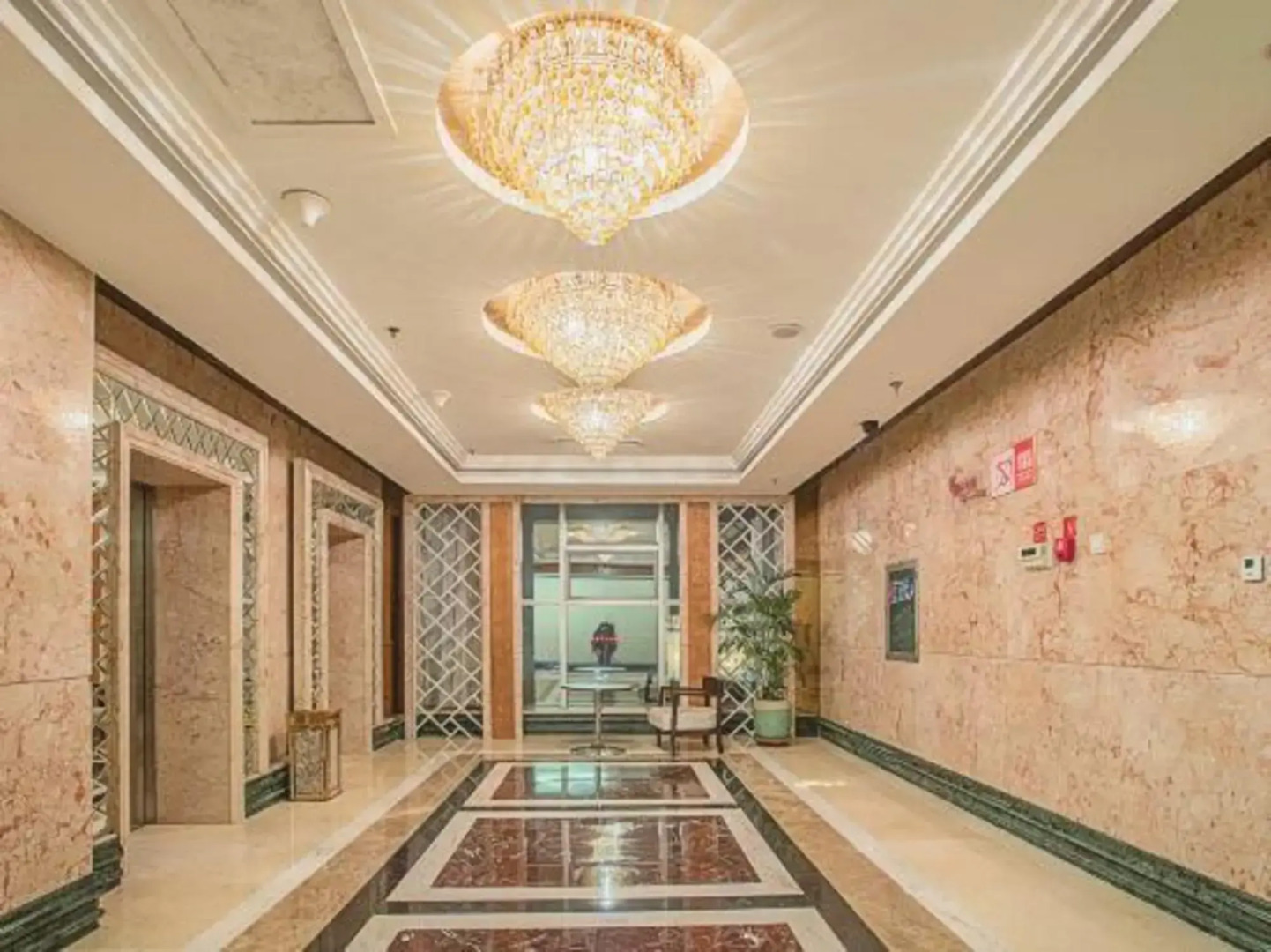 Huasheng Hotel
