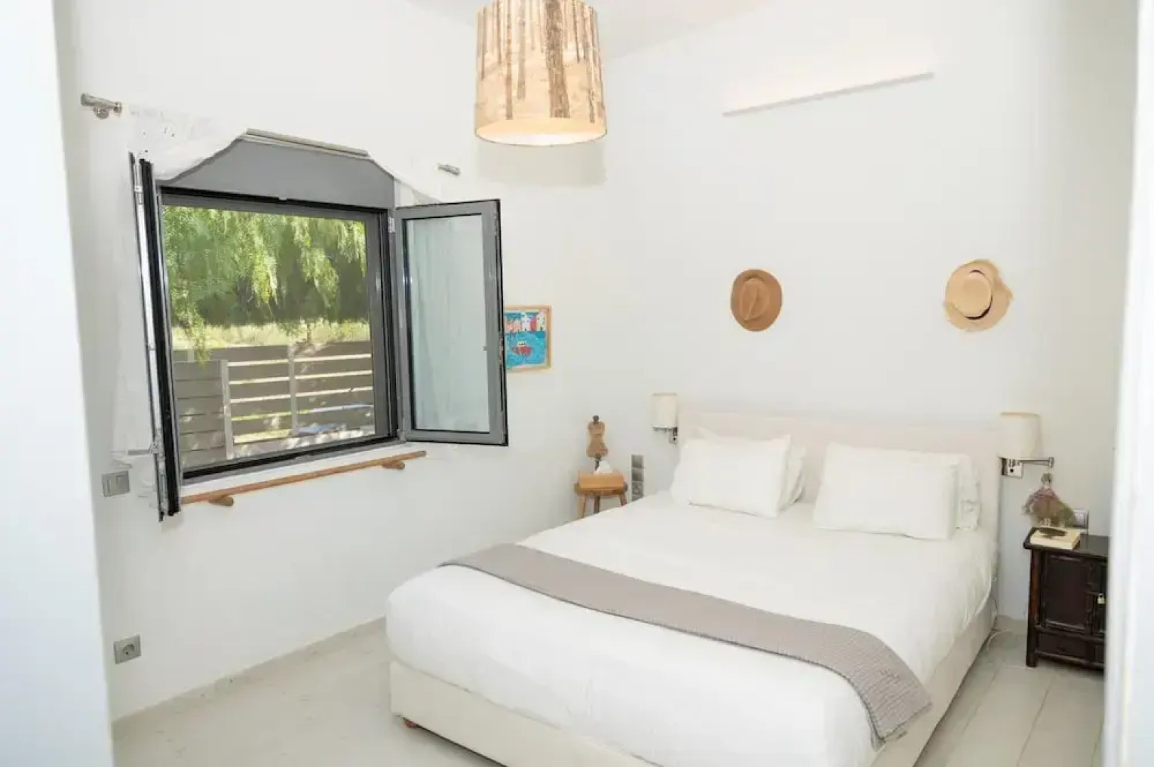 Beach Villa Next To The Waves