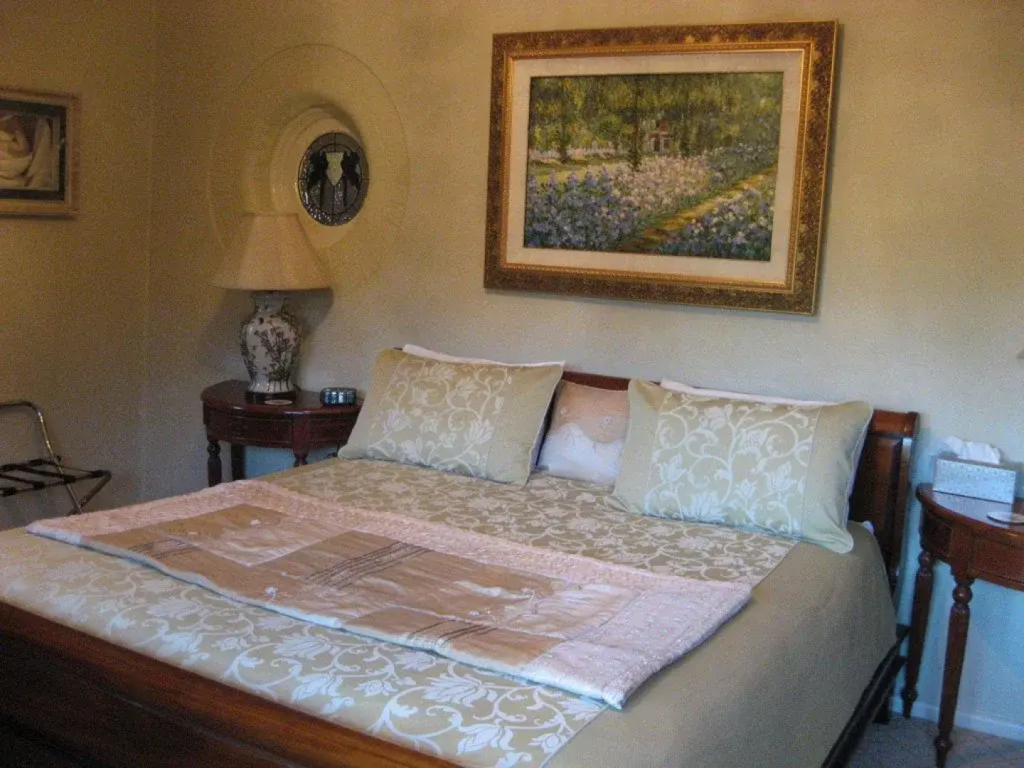 The Doulton - Luxury B&B