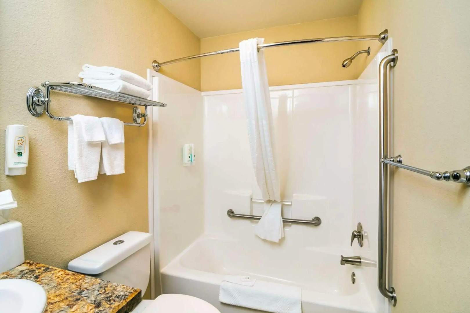 Quality Inn & Suites