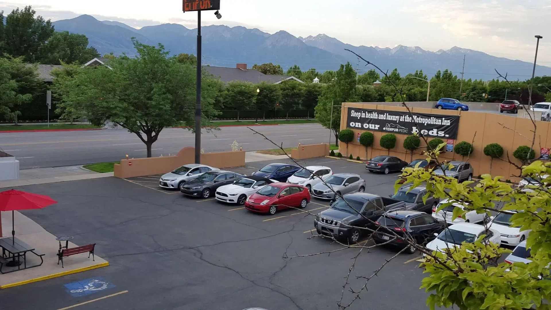 The Metropolitan Inn