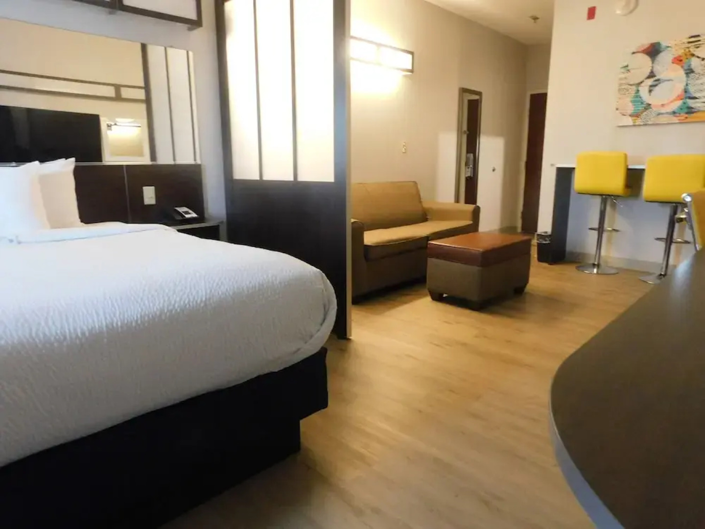 Microtel Inn and Suites by Wyndham Triadelphia
