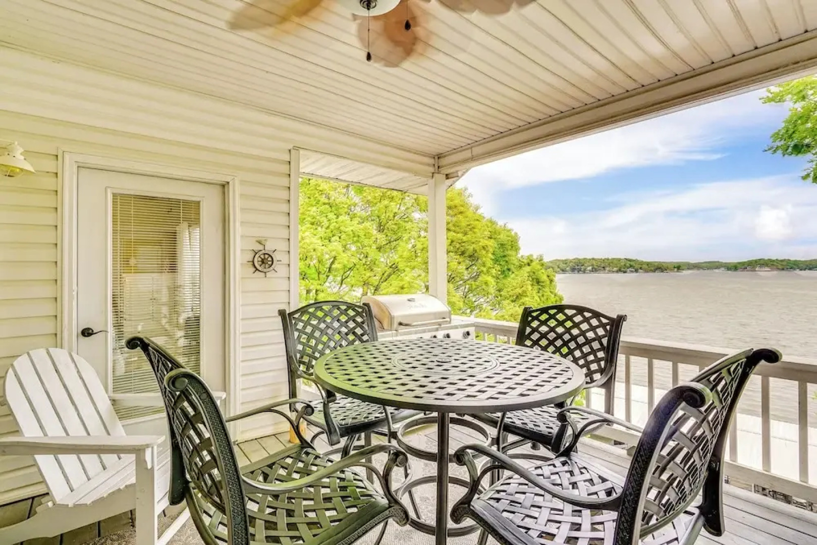 Swim, Boat & Fish: Townhome on Lake of the Ozarks