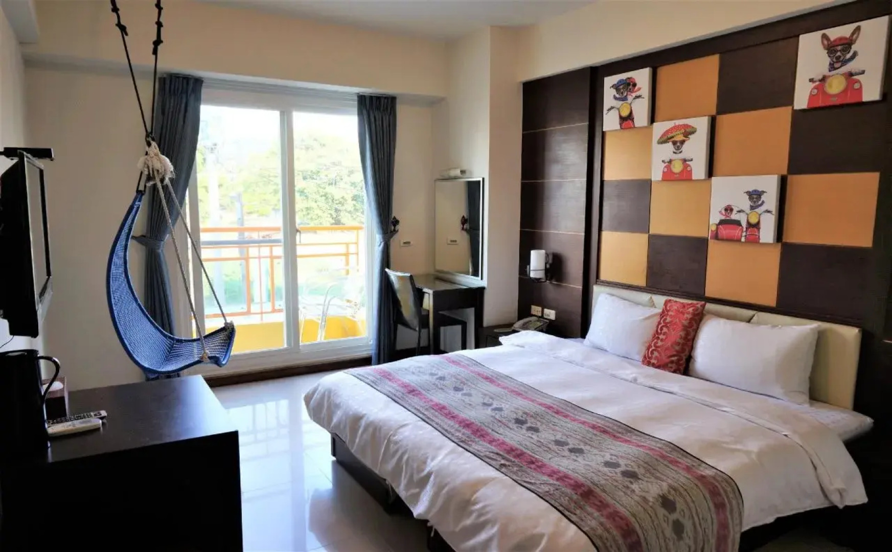 Warner Leisure Hotel