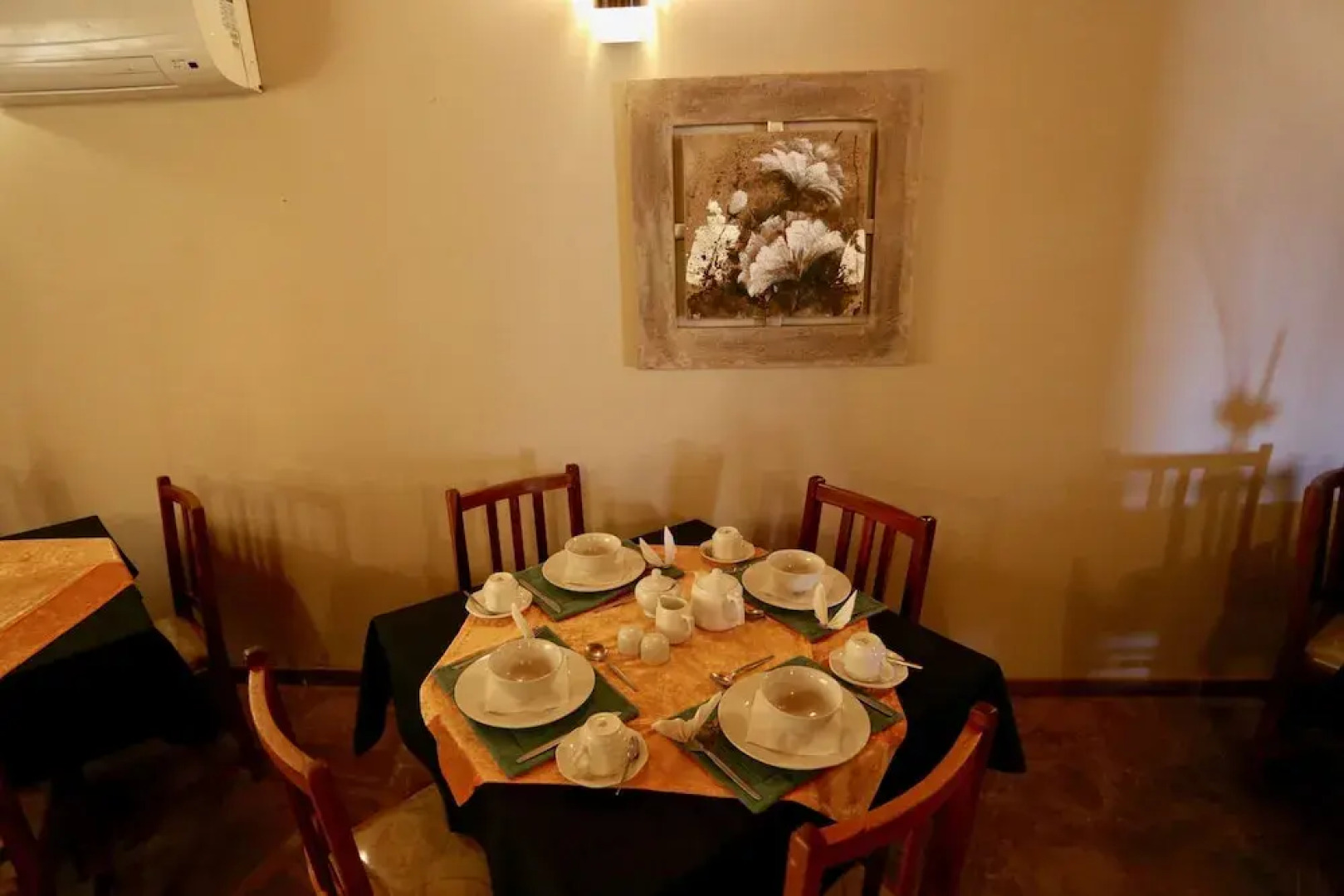 Stoney's Country Hotel