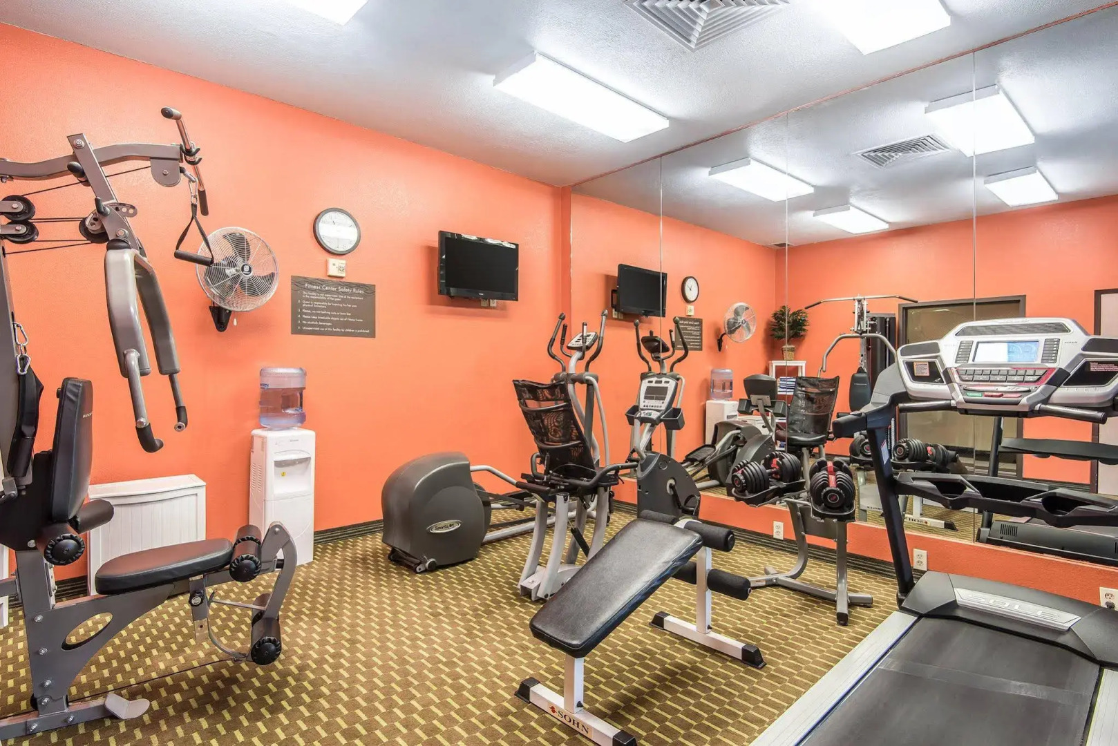 Comfort Inn & Suites Kansas City - Northeast