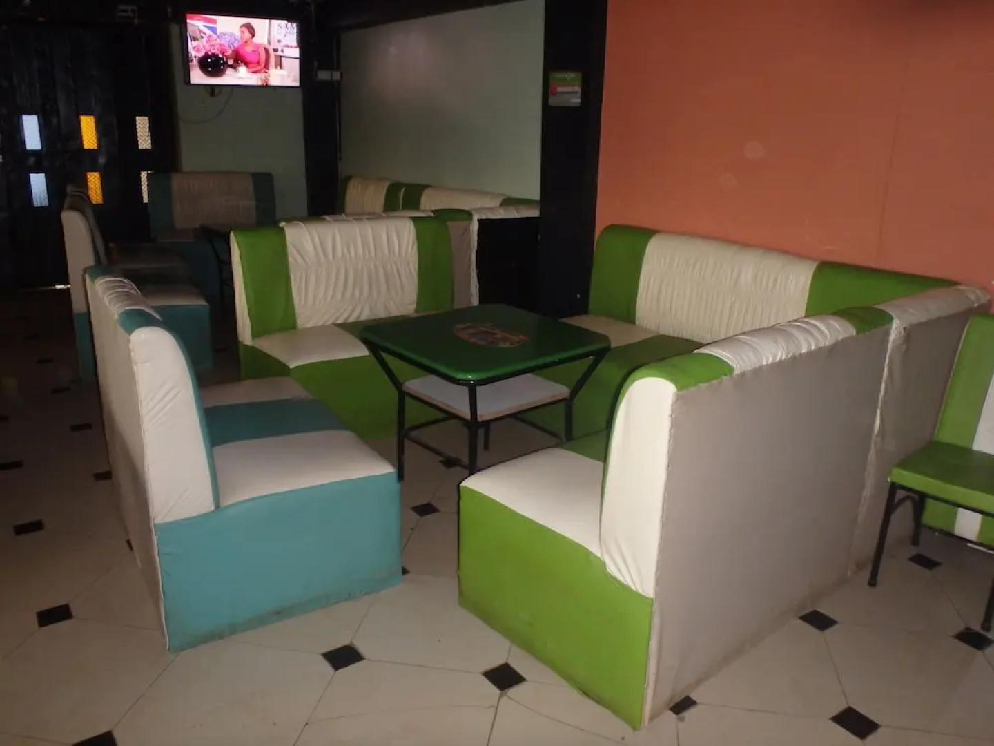 Shield Park Villa Hotel