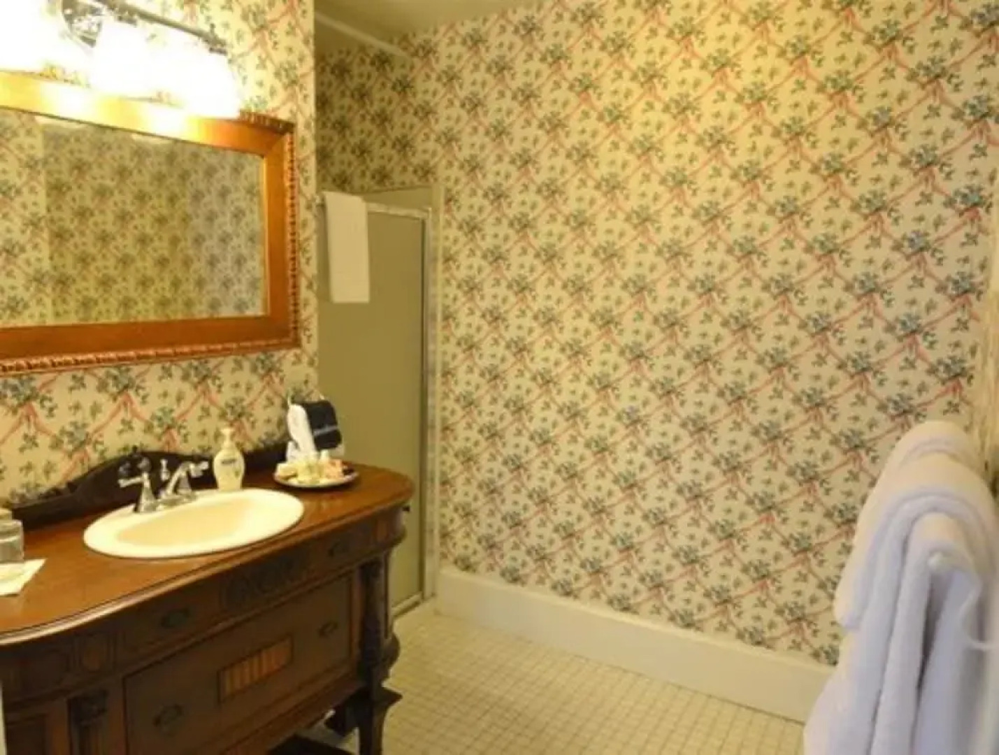 Union Gables Bed & Breakfast