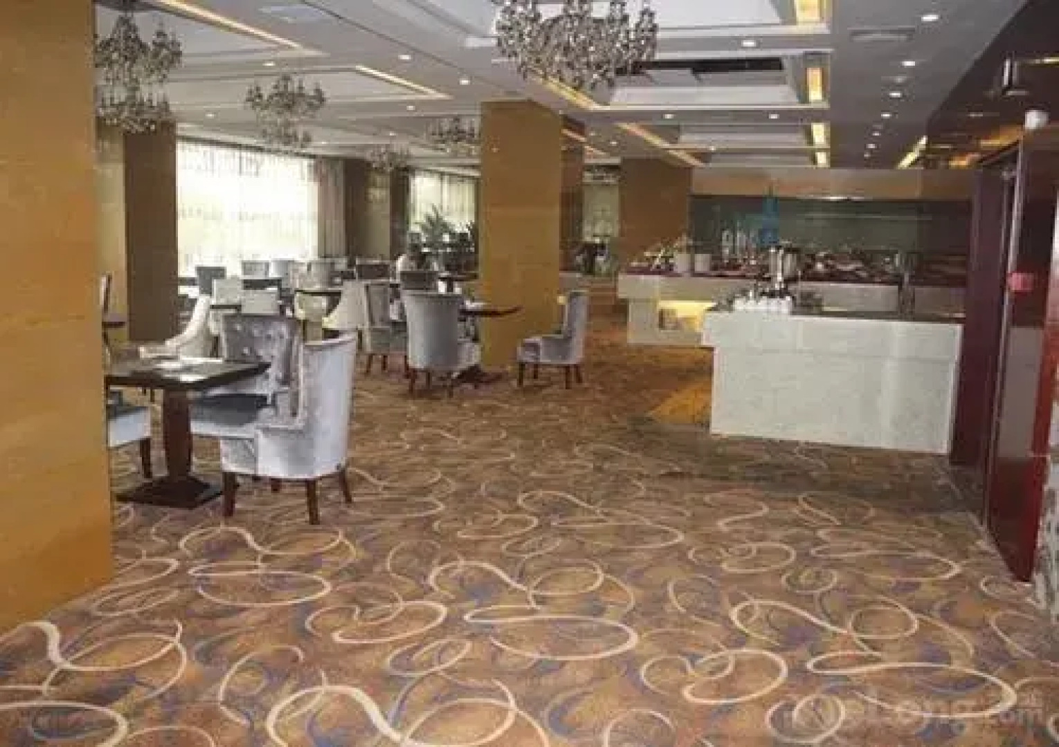 Long Fei Sheng Shi International Hotel