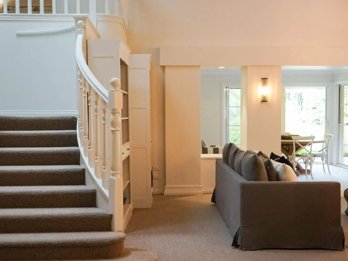 KEVALIER PARK Berry 4pm check out Sundays