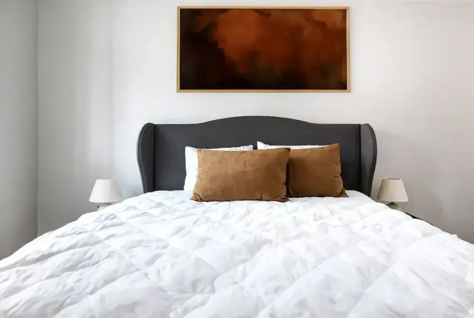 Sophisticated 2 Bedrooms by Spitafields