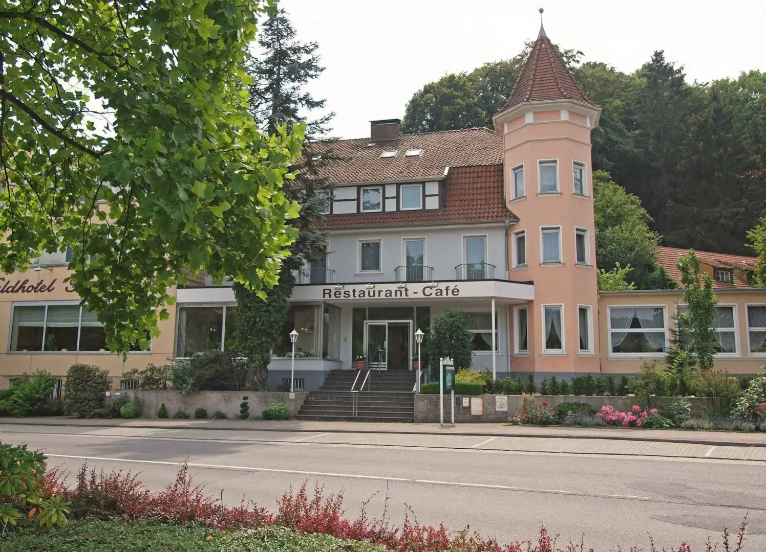 Waldhotel Felsenkeller