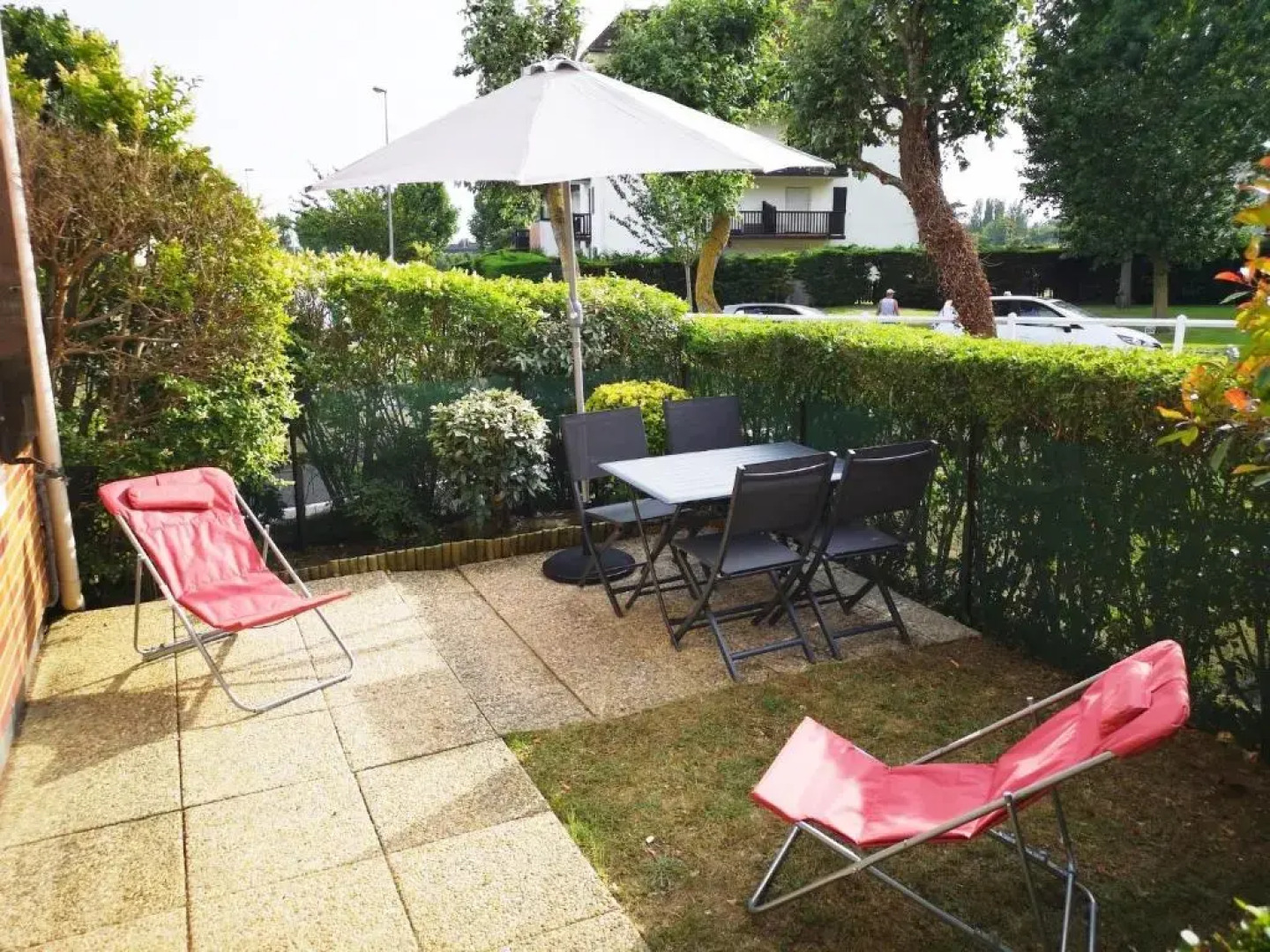 2 pièces Front de Mer ensoleillé et calme accès direct plage