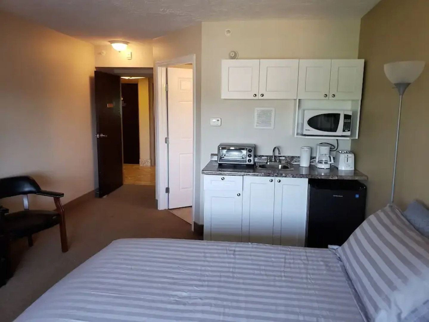 The Medicine Hat Villa