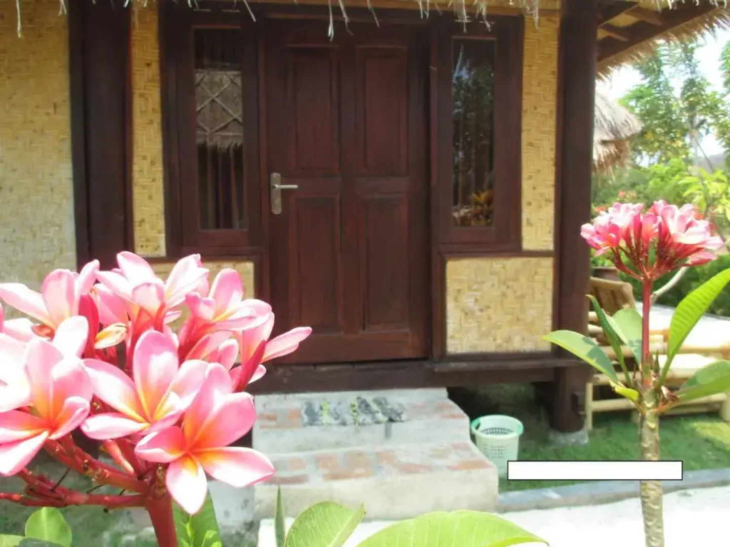 Selong Belanak Bungalows