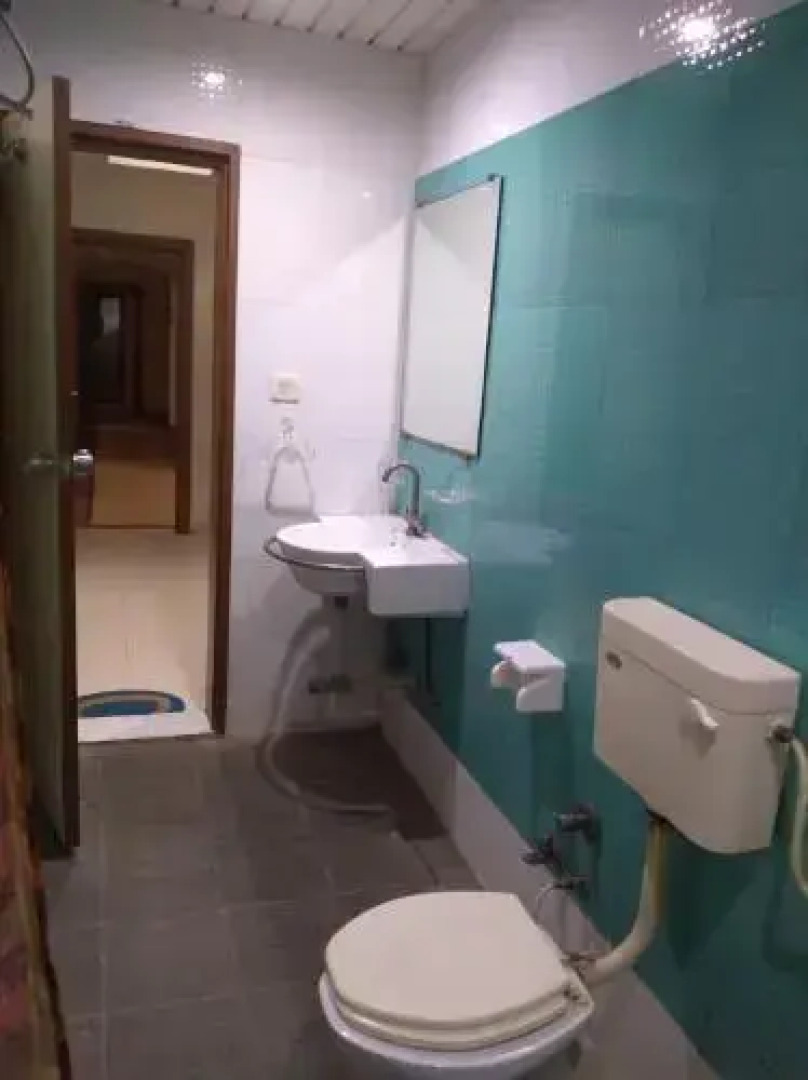 Capital O 82556 Hotel Pride