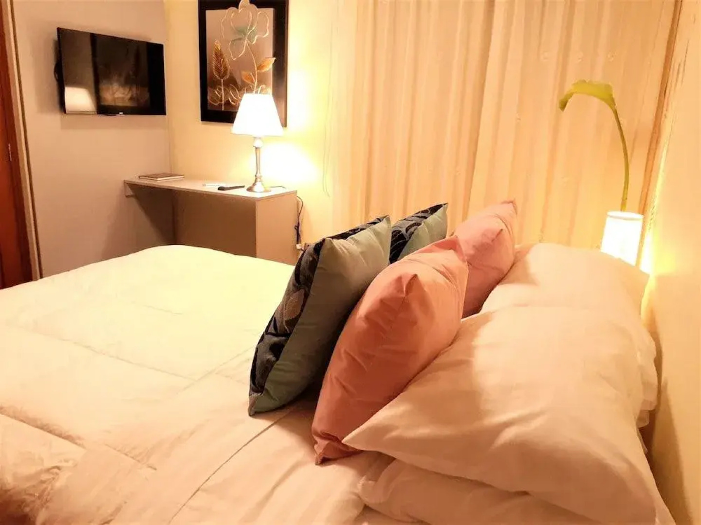 Hermes 205 Life Style