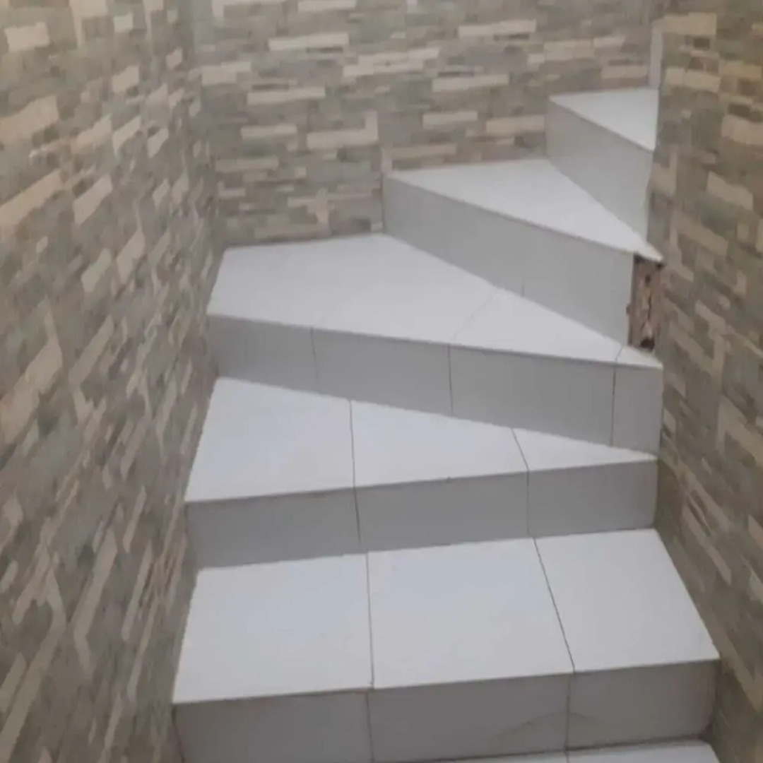 Captivating 4-bed House in Tamaris