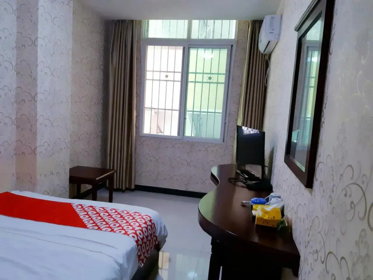 Xishuangbanna Aerial Garden Jinjiangnan Mekong River South Business Hotel