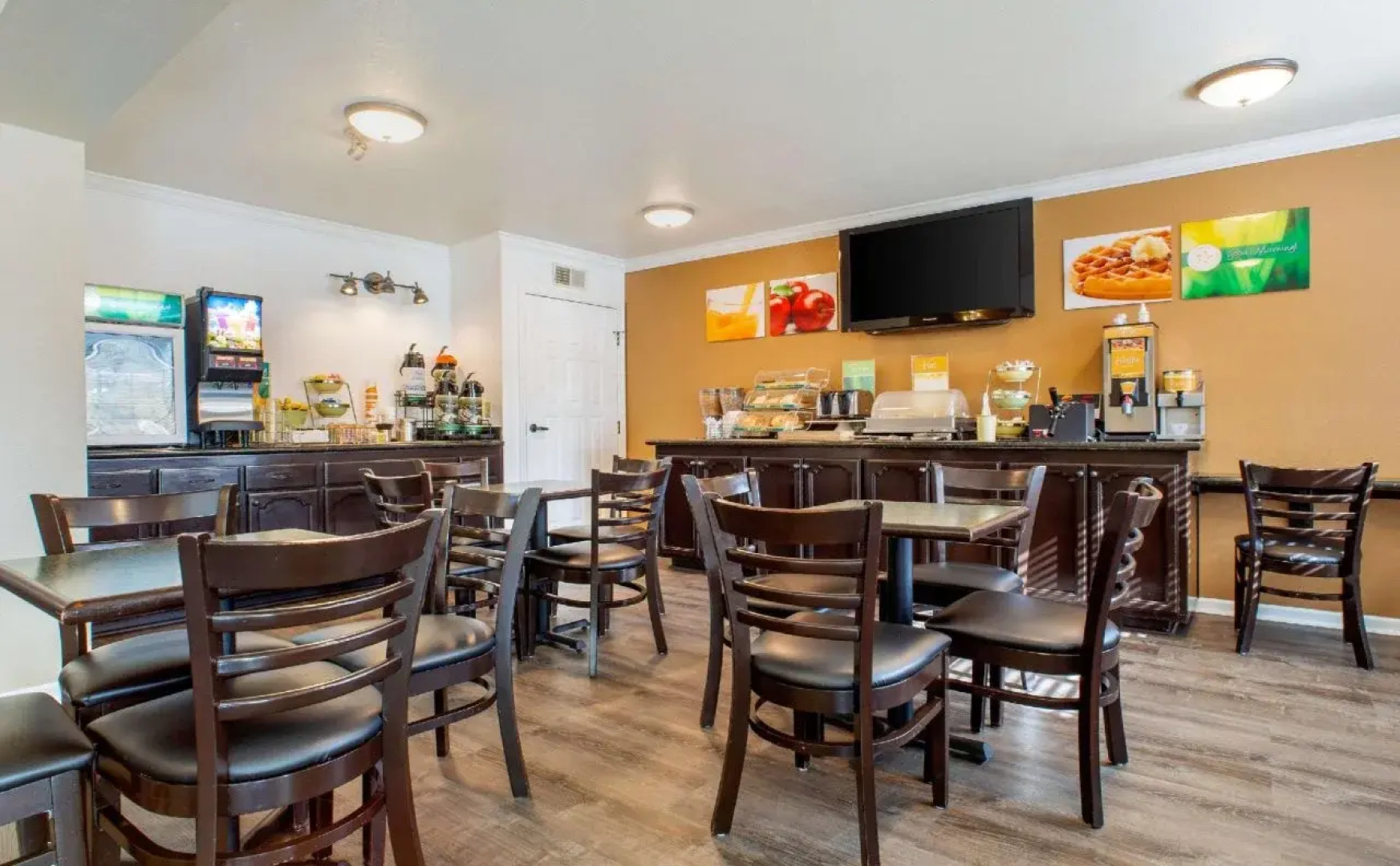 Quality Inn & Suites Tulare