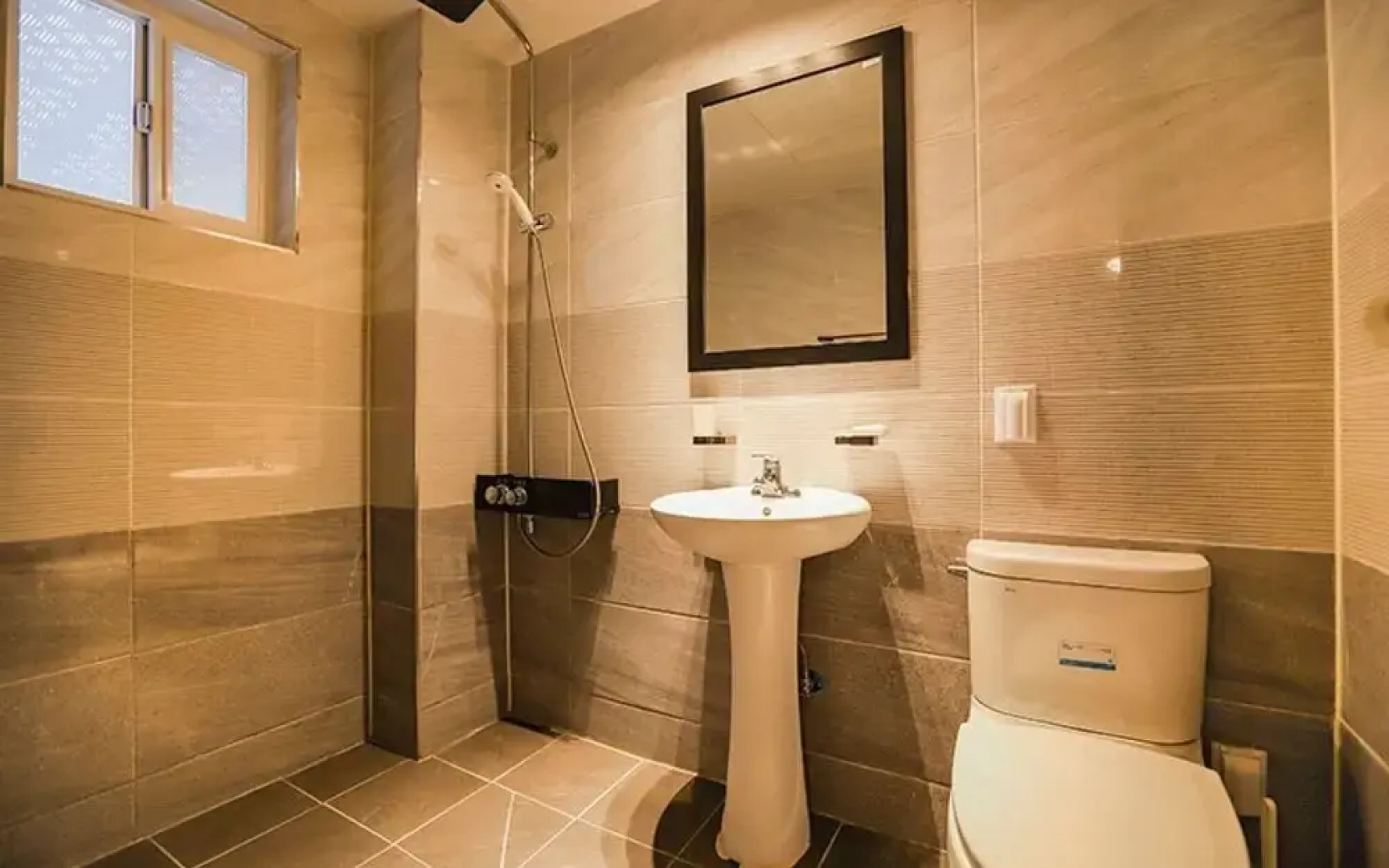 Inje Baekdam Rainbow Pension