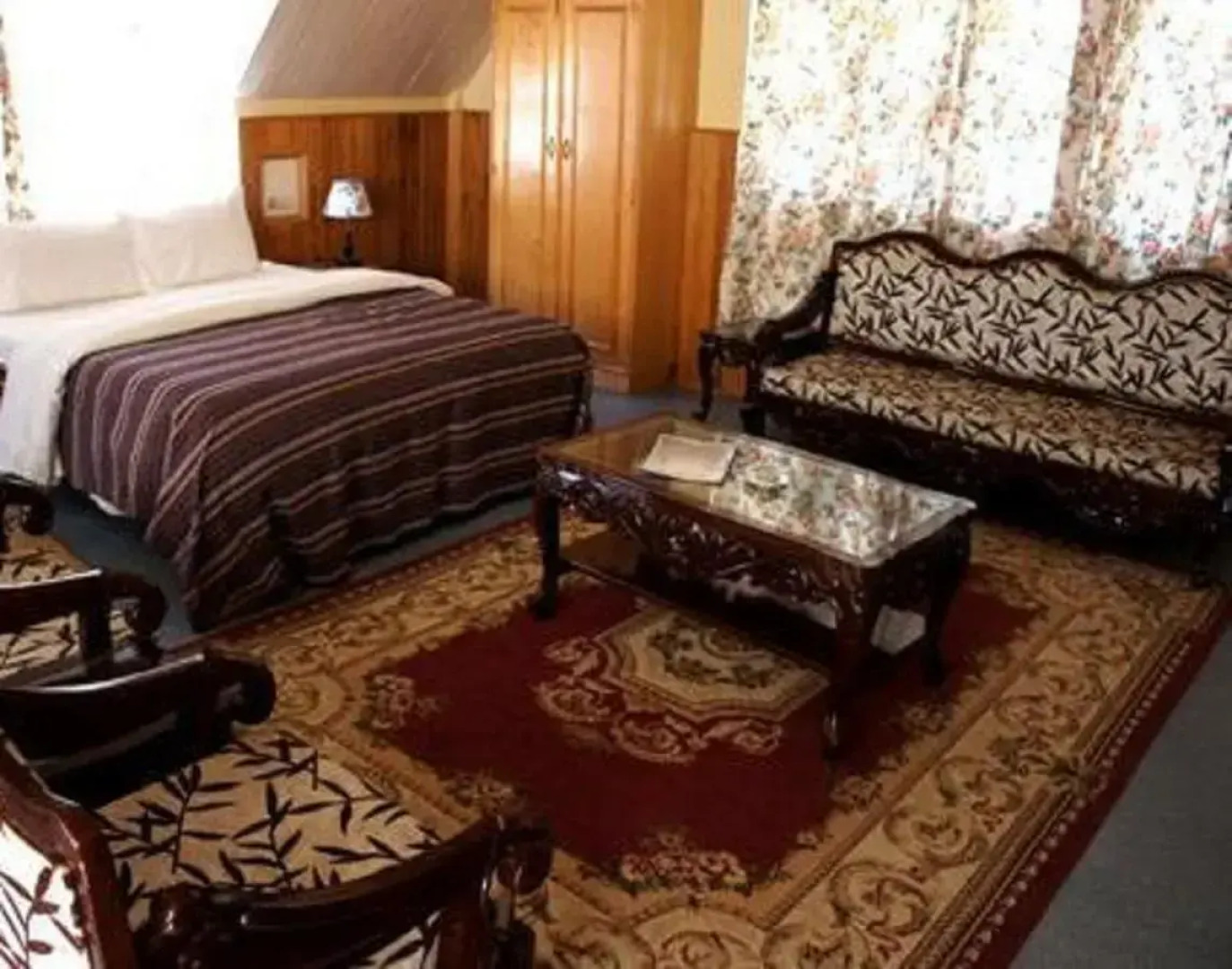 Pemaling Lords Inn Dirang