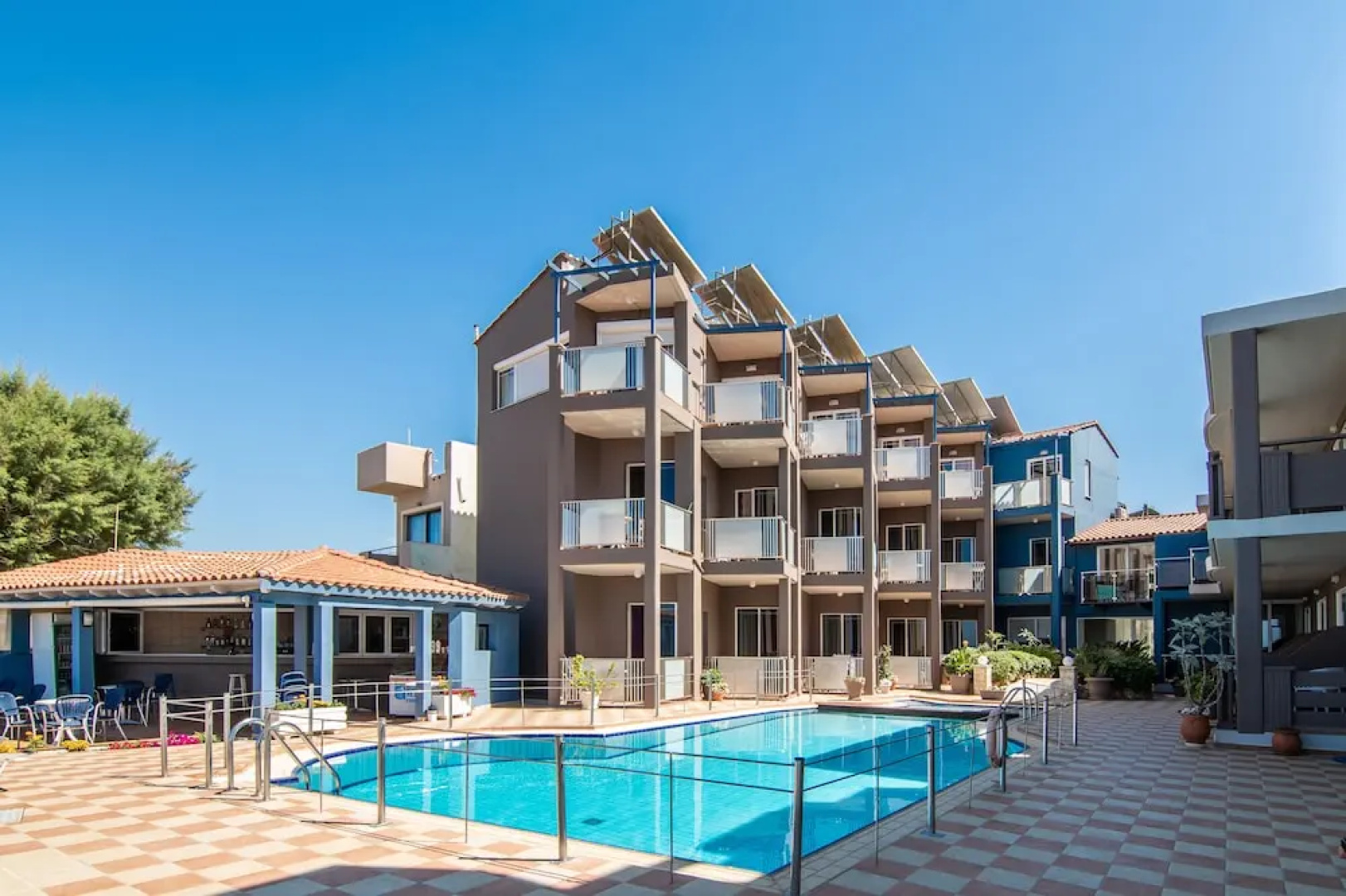 Girogiali Apartments