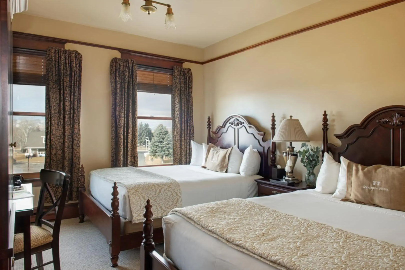 Sacajawea Hotel