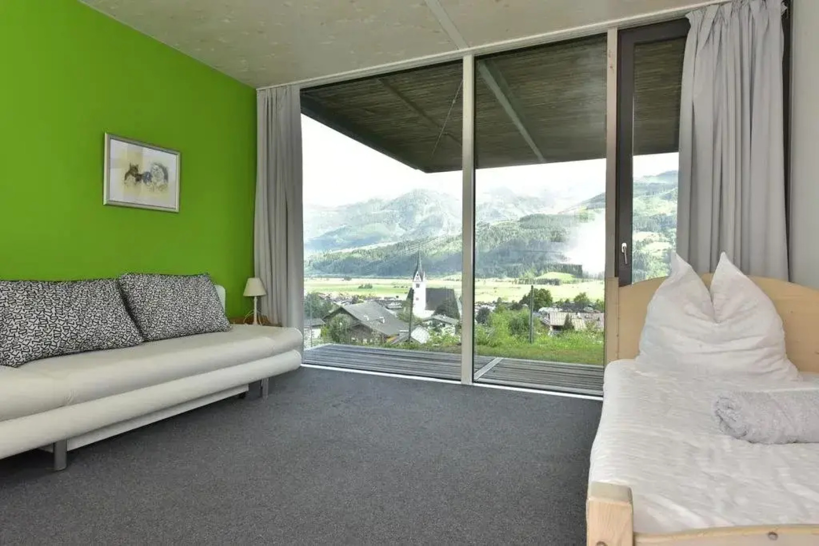 Glas House - Design Holiday Home