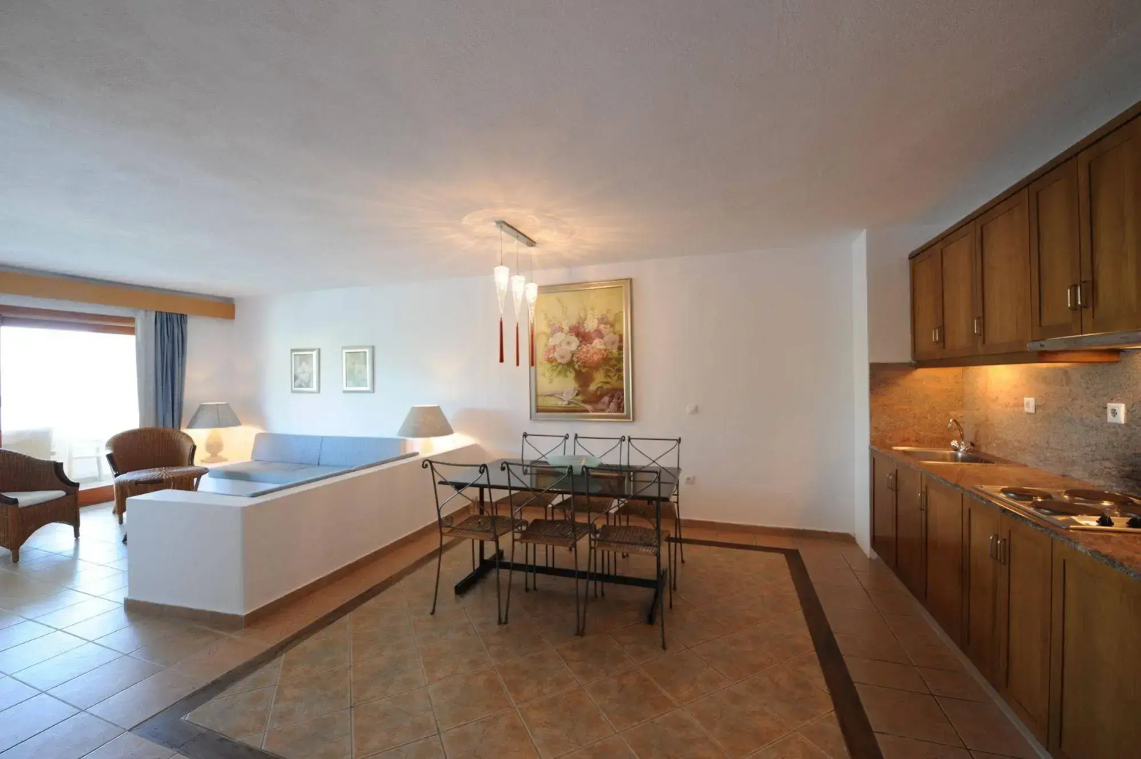 Cape Kanapitsa Hotel & Suites