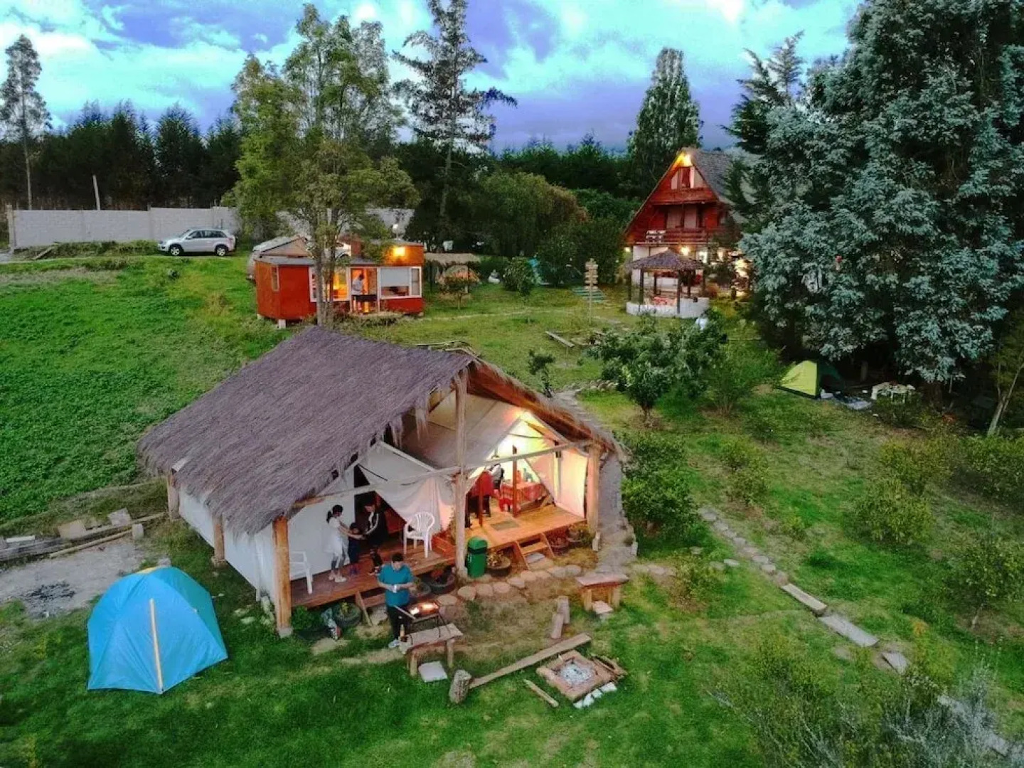 Samay Glamping Airport