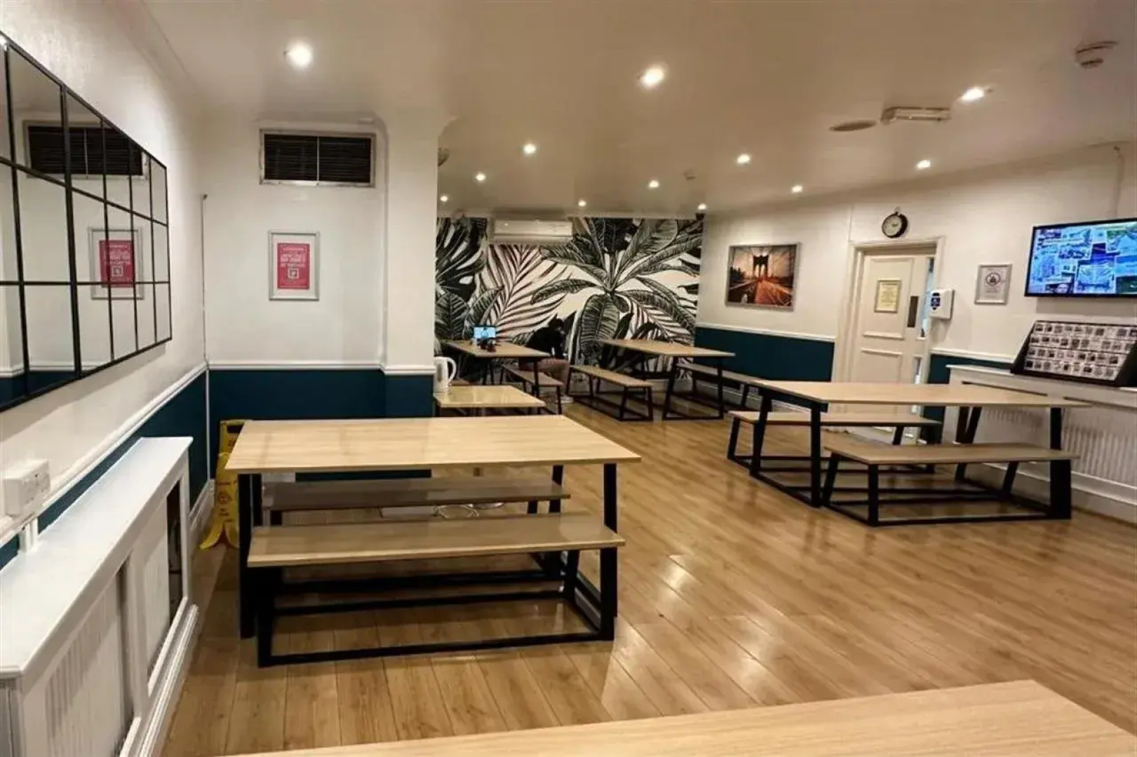 Smart Hyde Park View - Hostel