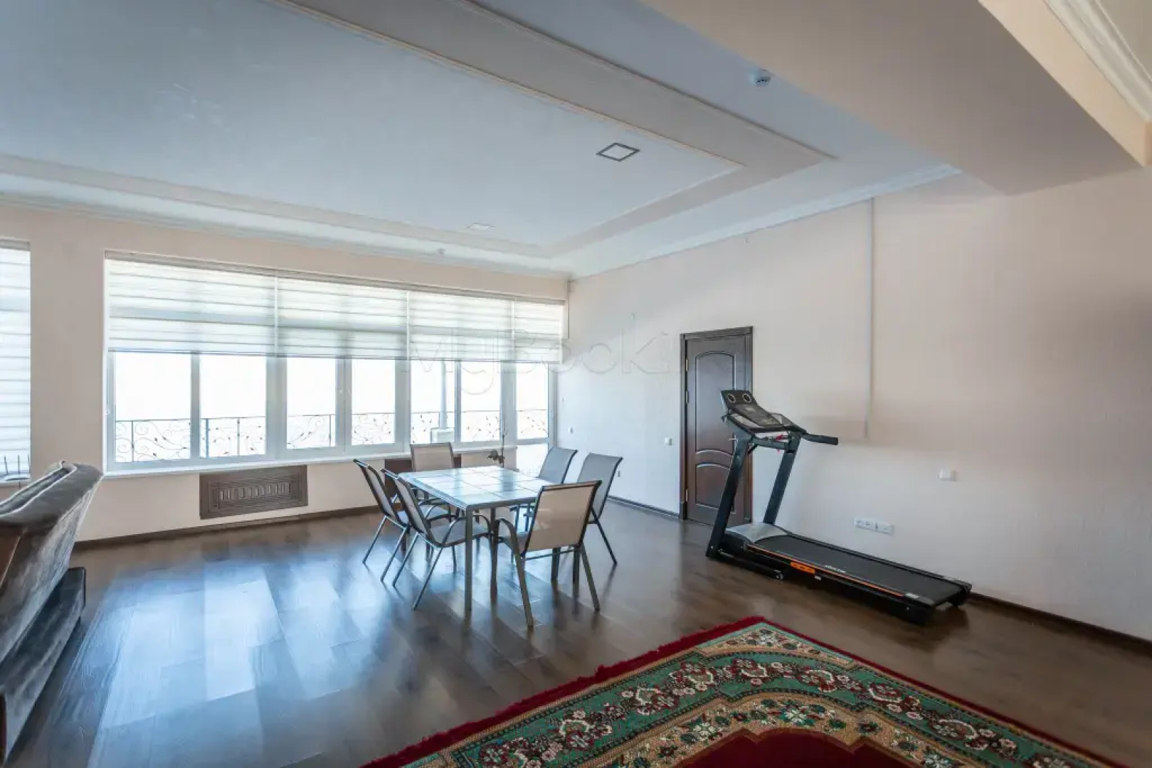 Lake House Resort hotel