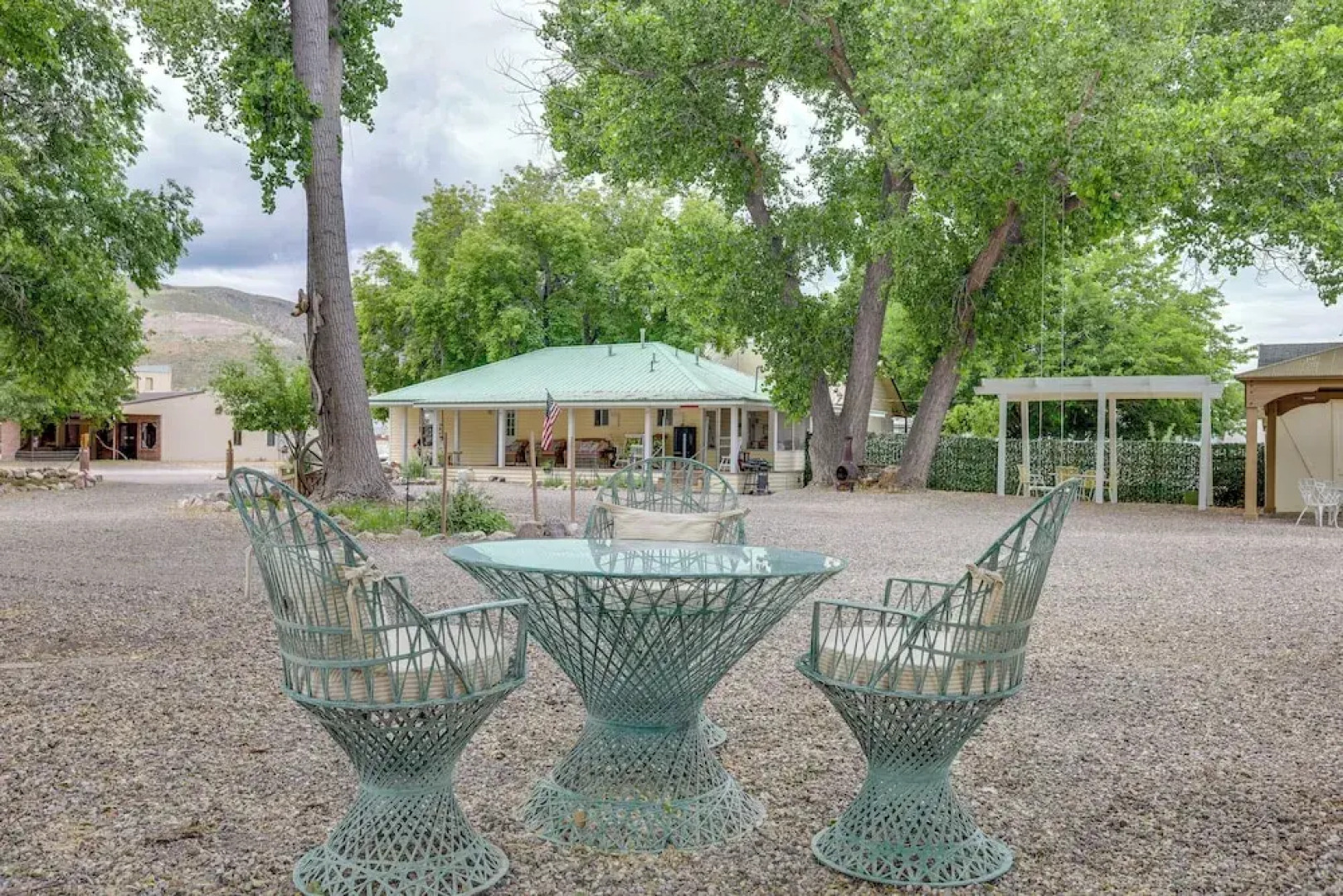 Outdoorsy Caliente Retreat w/ Screened Porch