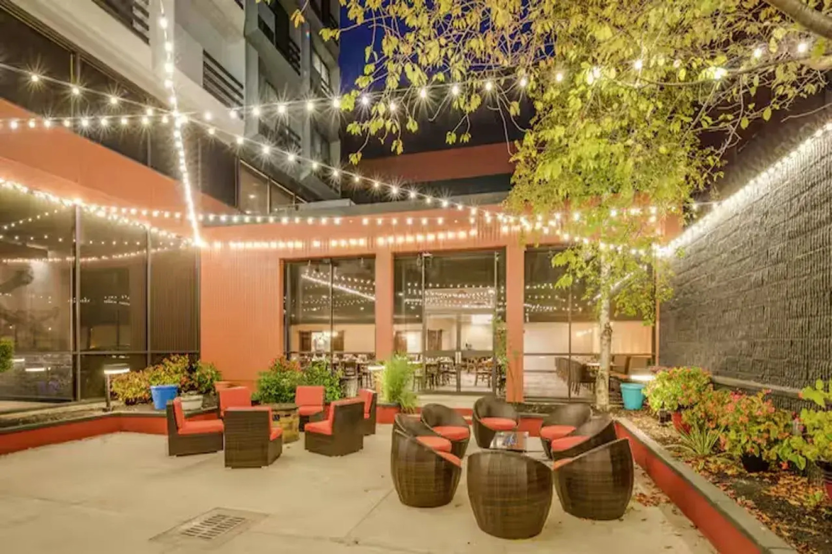 DoubleTree by Hilton Huntington