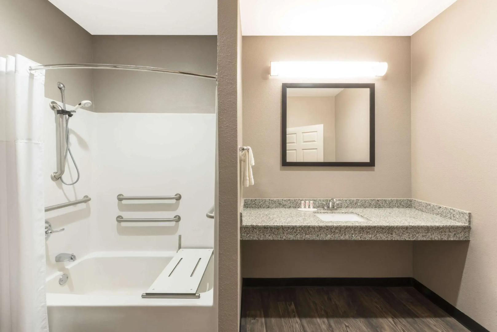 Super 8 by Wyndham Colorado City