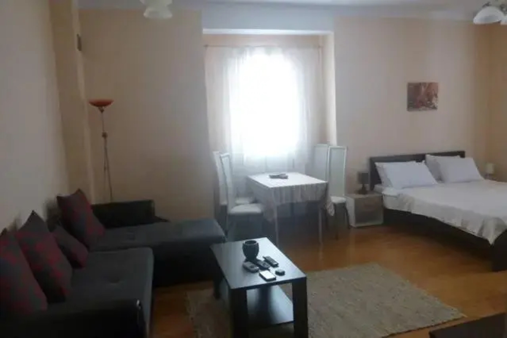 Roman Gardens Studio Apartment