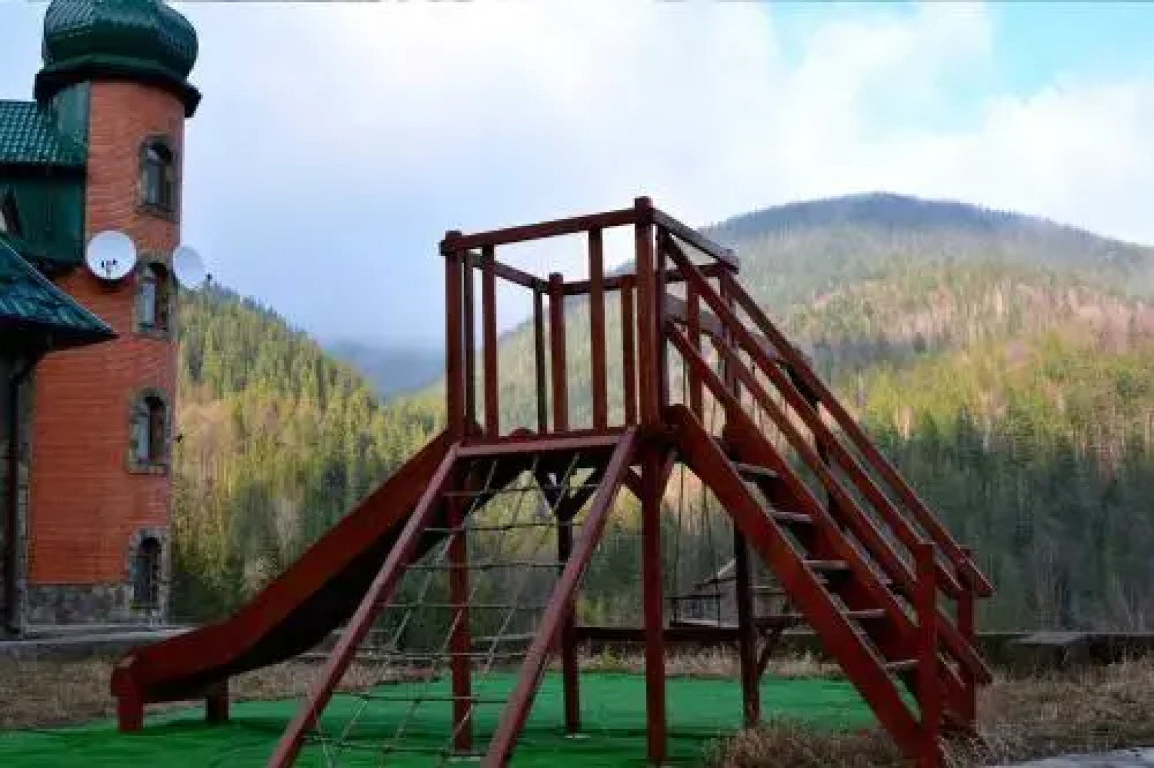 Sadyba na Gutsulsky Polonyni