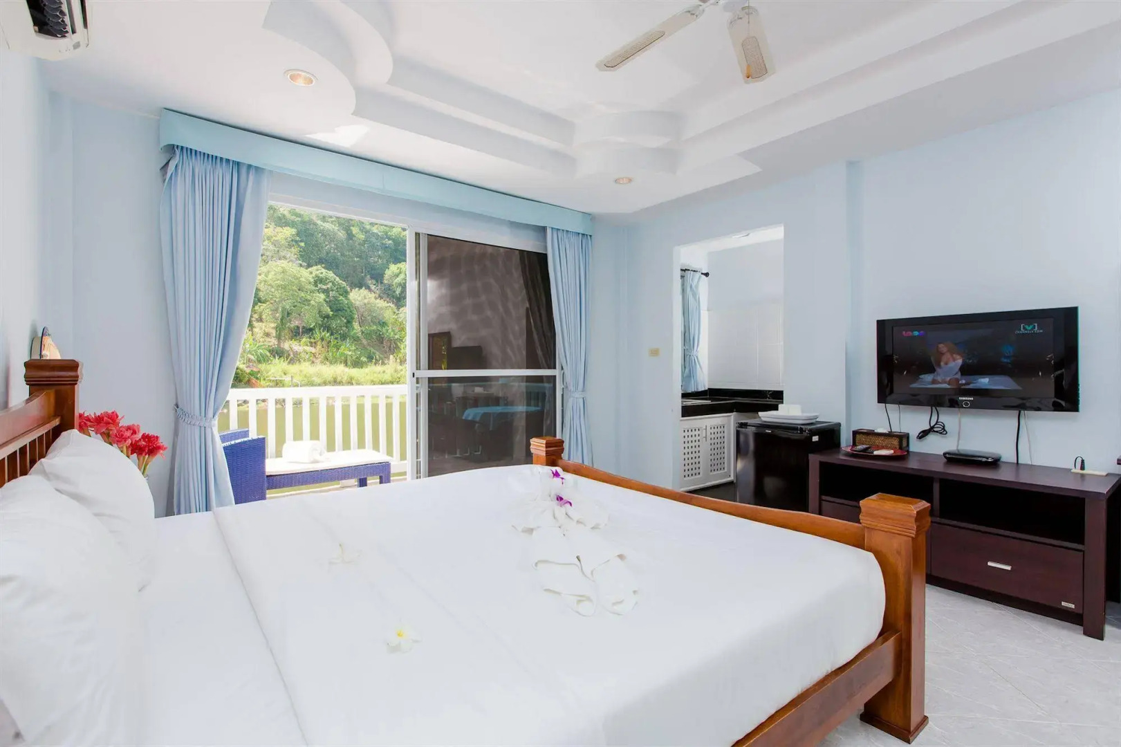 Serenity Lakeside Resort