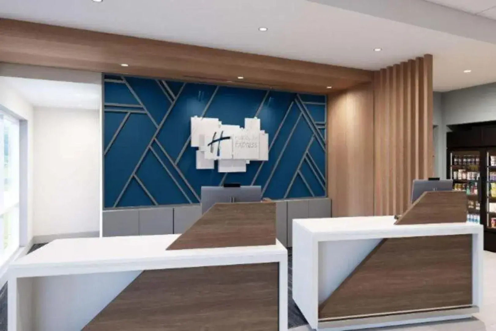 Holiday Inn Express & Suites Hawaiian Gardens