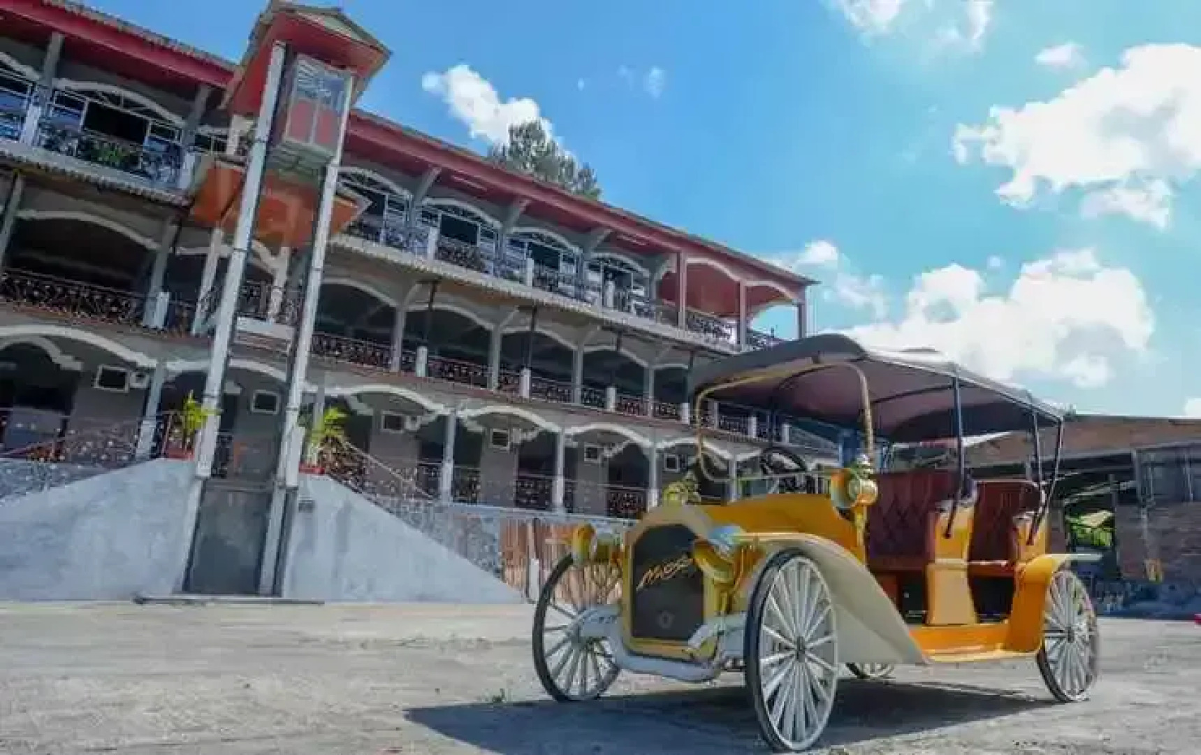 Urbanview Hotel Mountain Palace Kopeng