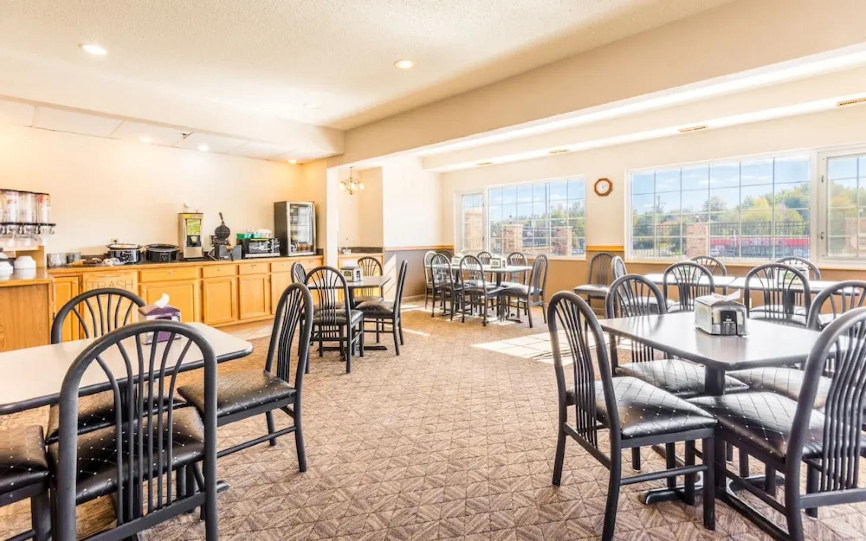 Wamego Inn And Suites