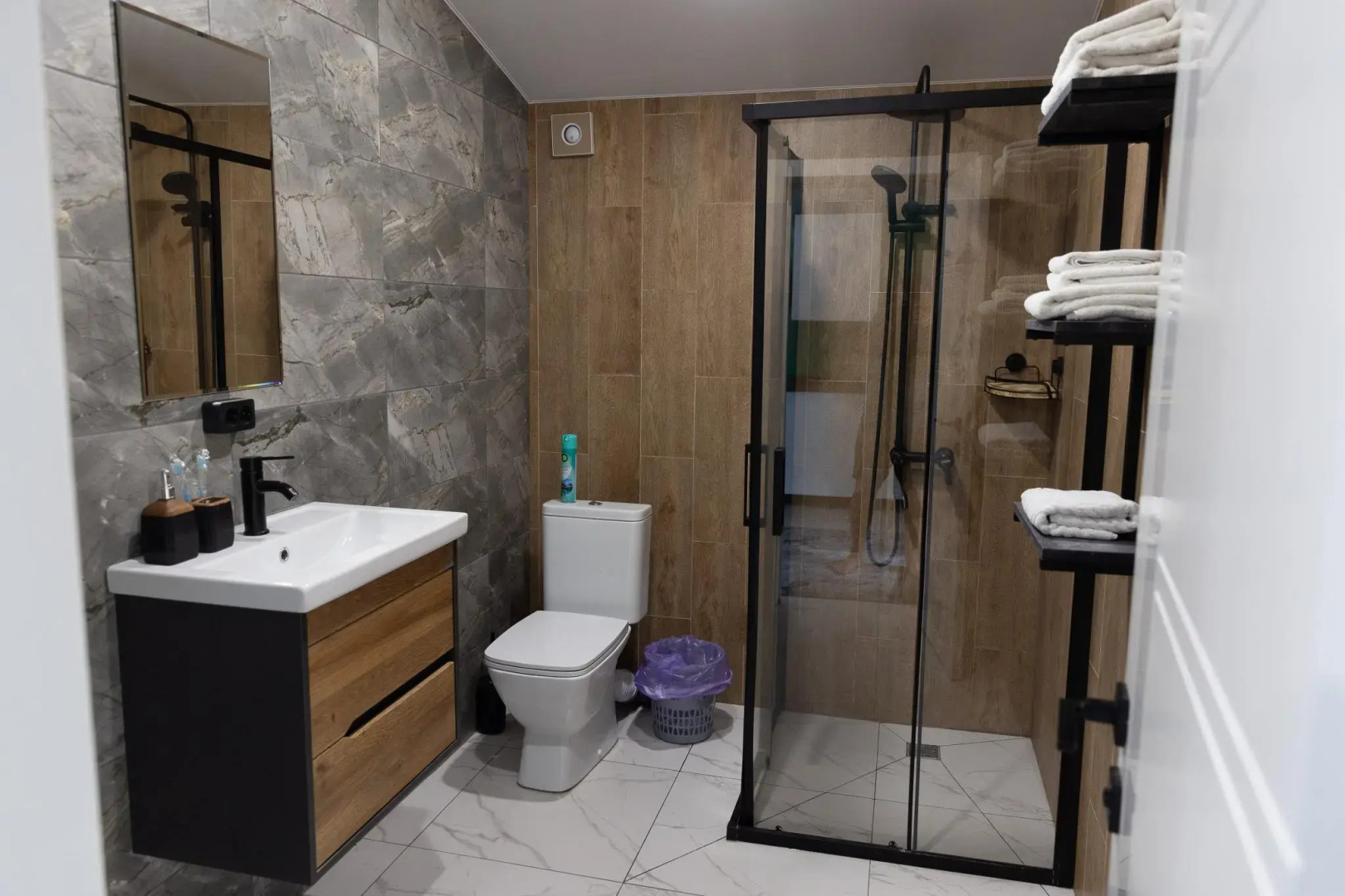 Отель Аура тополей