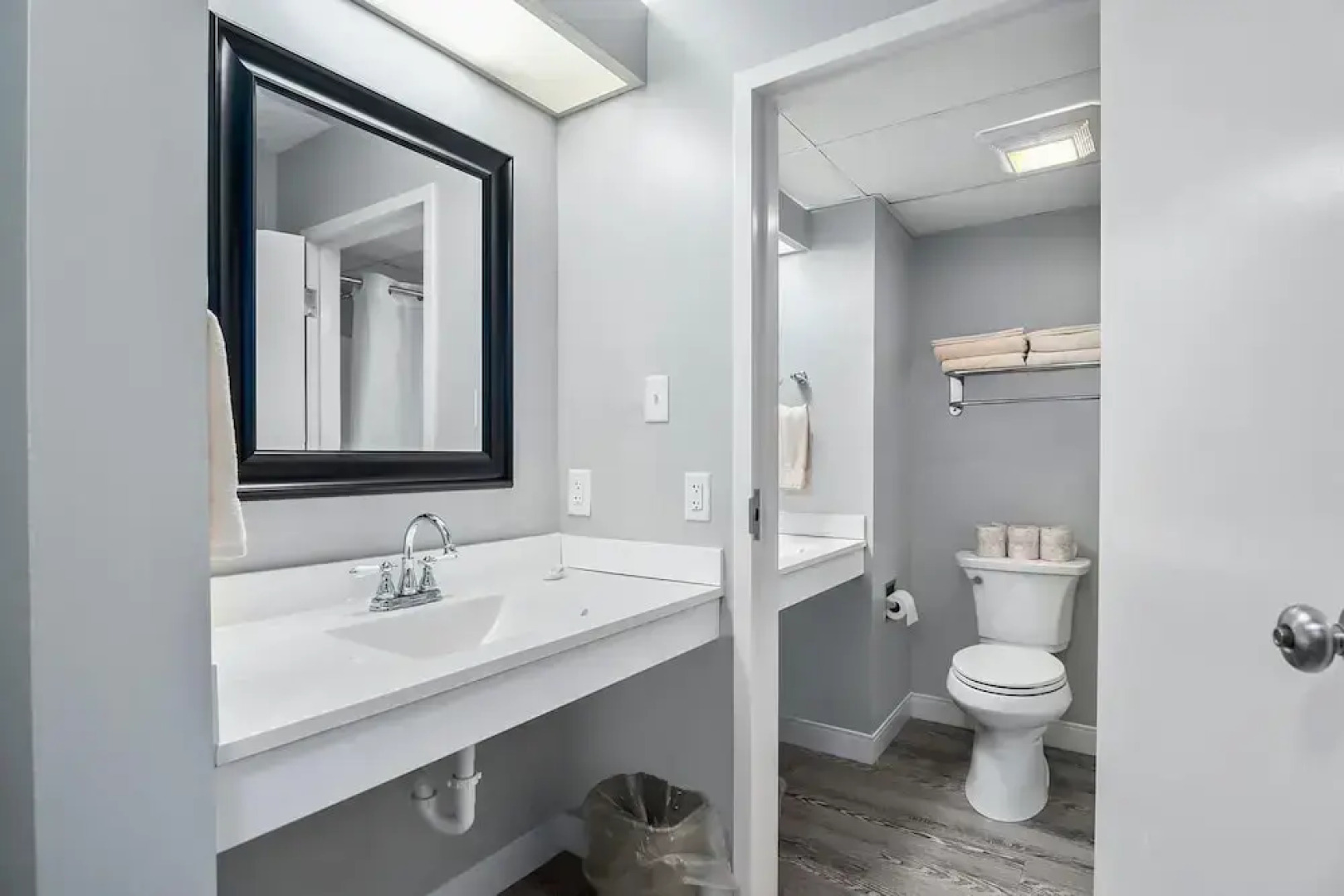 Top Floor Standard Suite Bay View