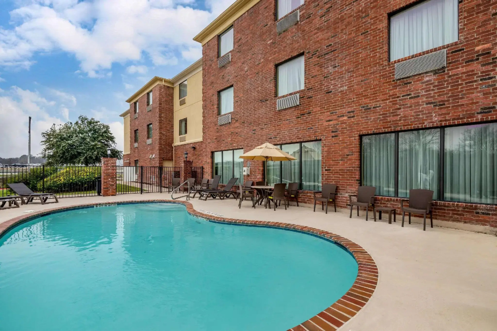 Comfort Suites Ennis