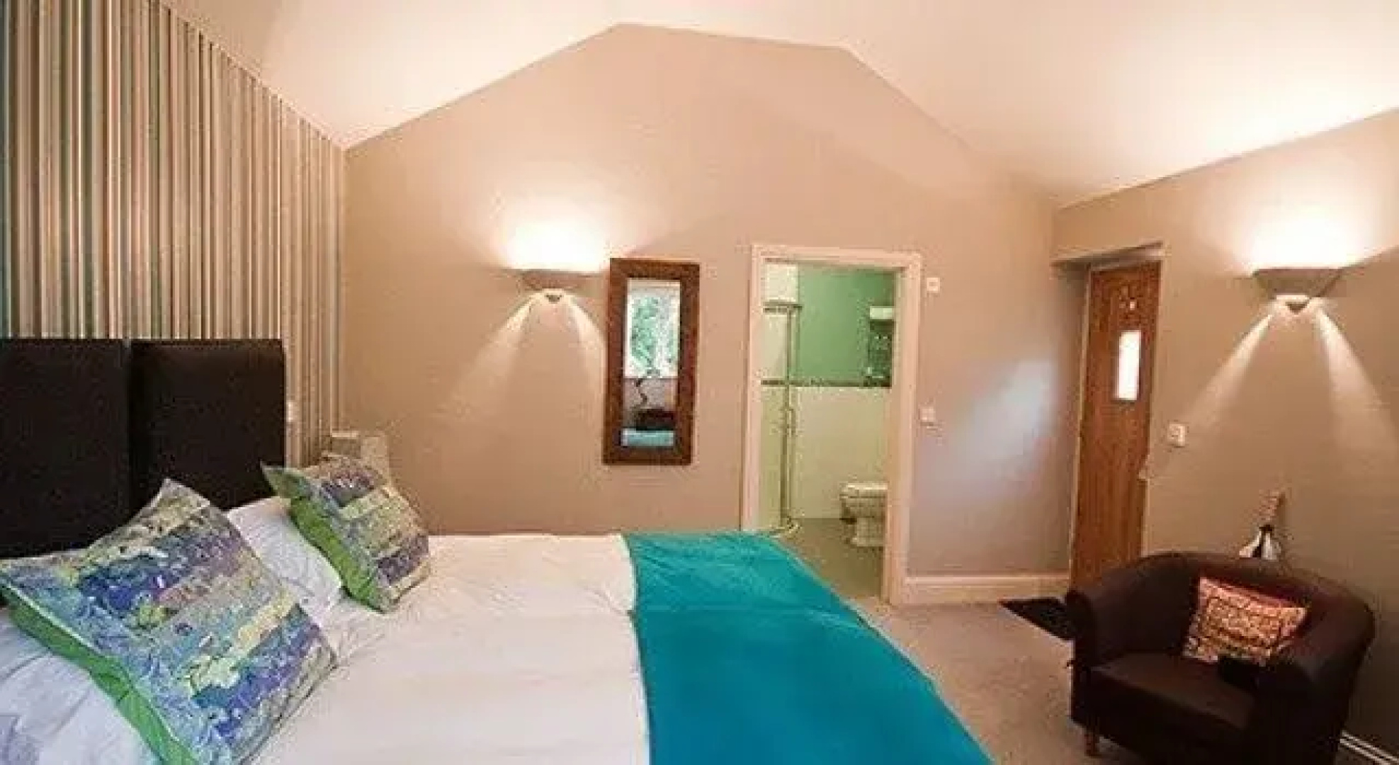 The Lawns Hotel