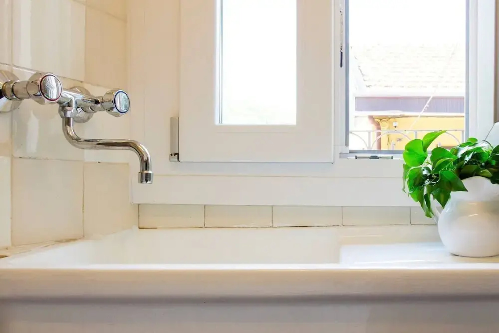 ALTIDO Wisteria House